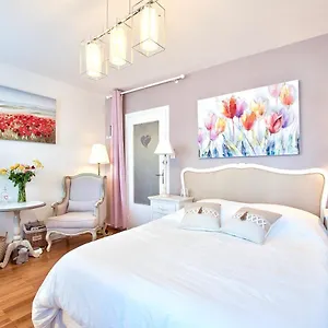 Bed & Breakfast Naturalbnb - D'hotes Bios, Ethiques - Au Calme, Confort Dans Fermee - Parking Gratuit, Securise - Garage Velos Et Motos - Offert Super Petit Dejeuner Local Et Bio Sucre Sale, Villeurbanne