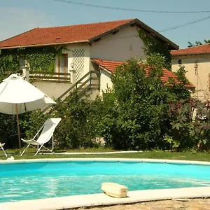 Bed & Breakfast Chambres D'hotes- Le Pre Aux Anes, Albon