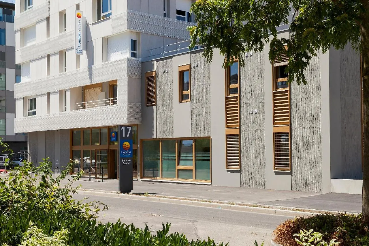 Neho Suites Porte De Geneve - Gare Annemasse 3*,  France