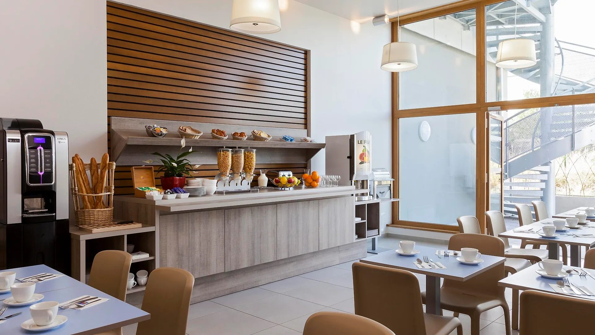 Neho Suites Porte De Geneve - Gare Annemasse Hotel