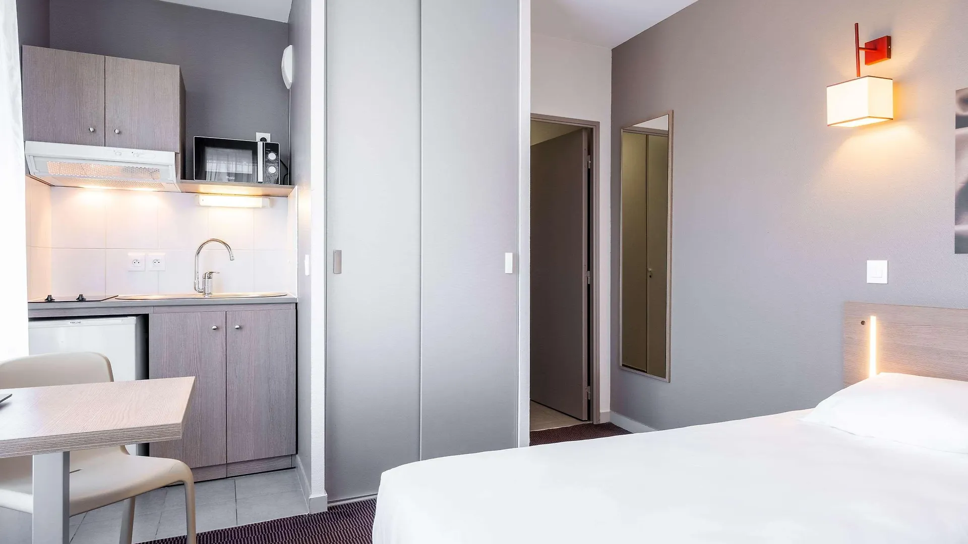 Neho Suites Porte De Geneve - Gare Annemasse
