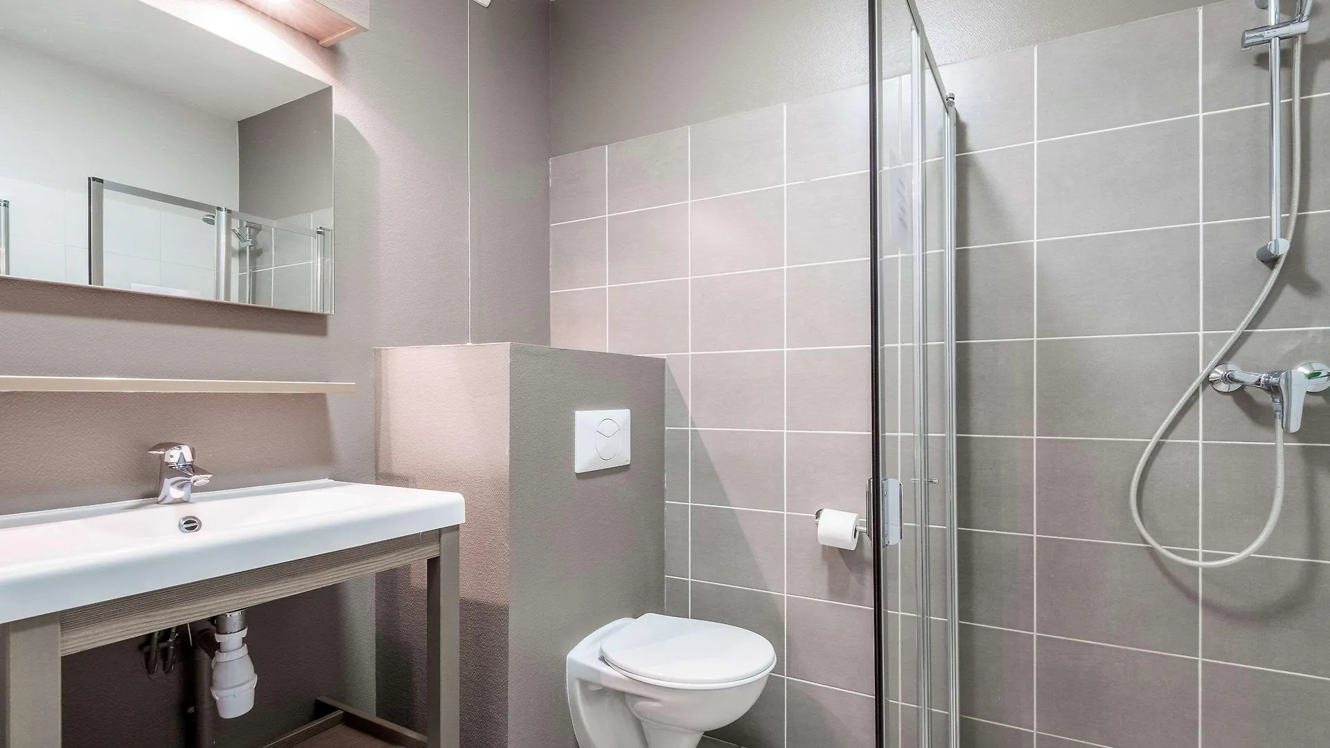 Hotel Neho Suites Porte De Geneve - Gare Annemasse