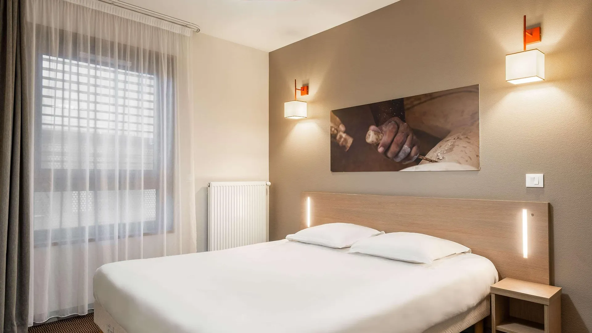Neho Suites Porte De Geneve - Gare Annemasse Hotel