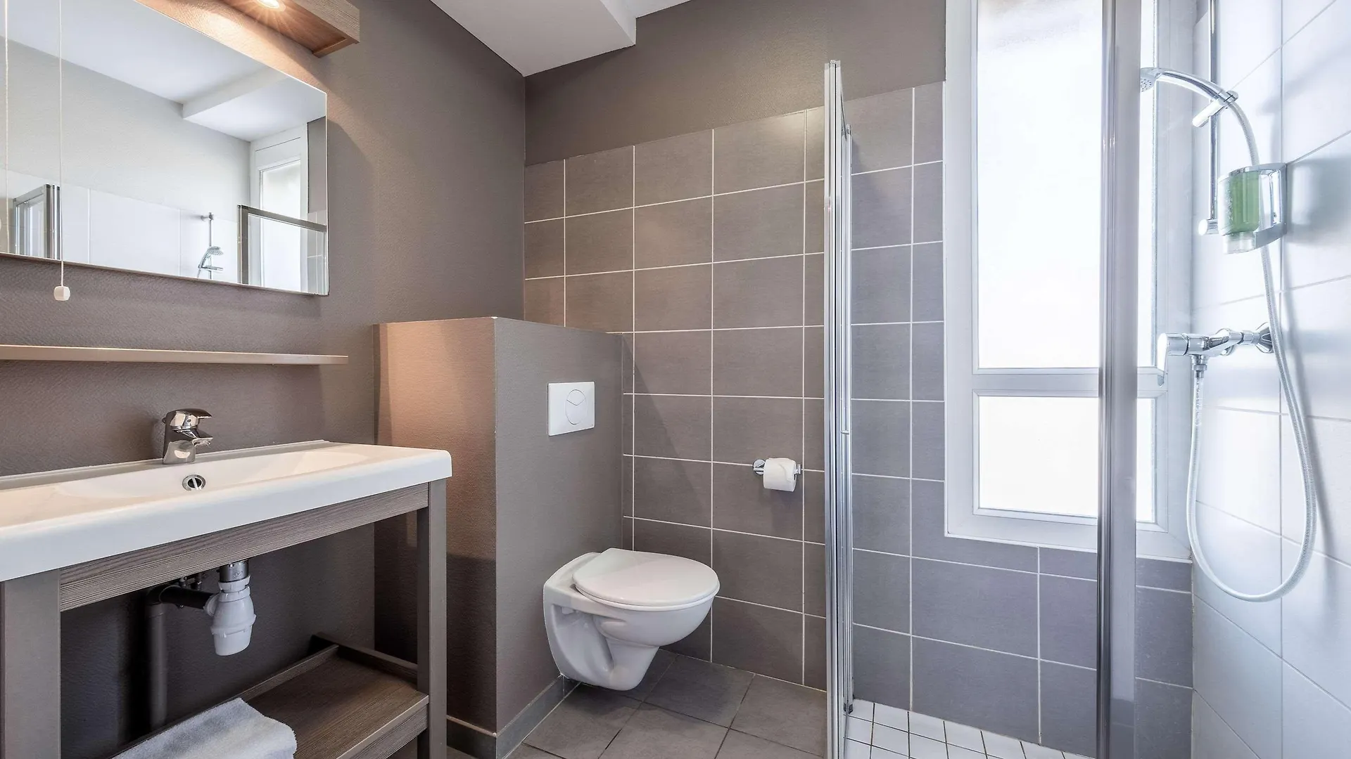 Neho Suites Porte De Geneve - Gare Annemasse France