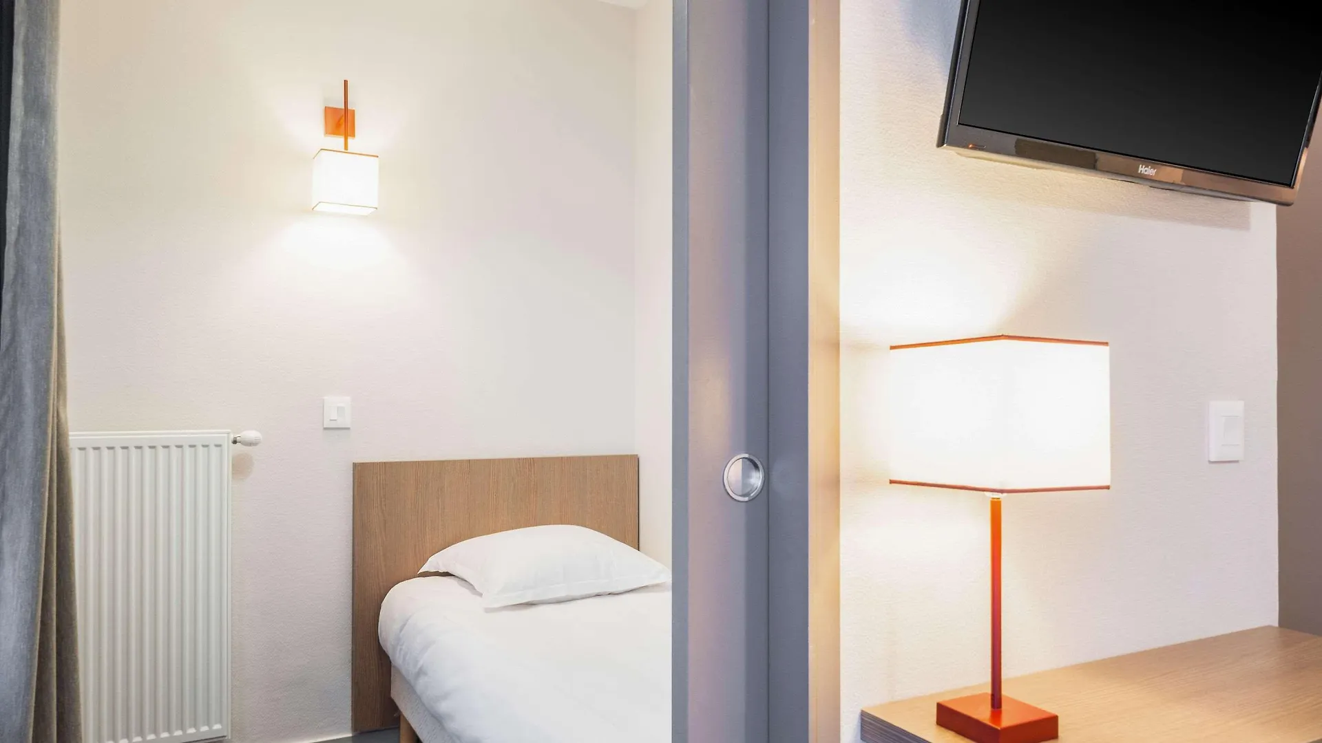 Neho Suites Porte De Geneve - Gare Annemasse 3*,