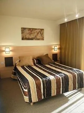 Hotel Neho Suites Porte De Geneve - Gare Annemasse