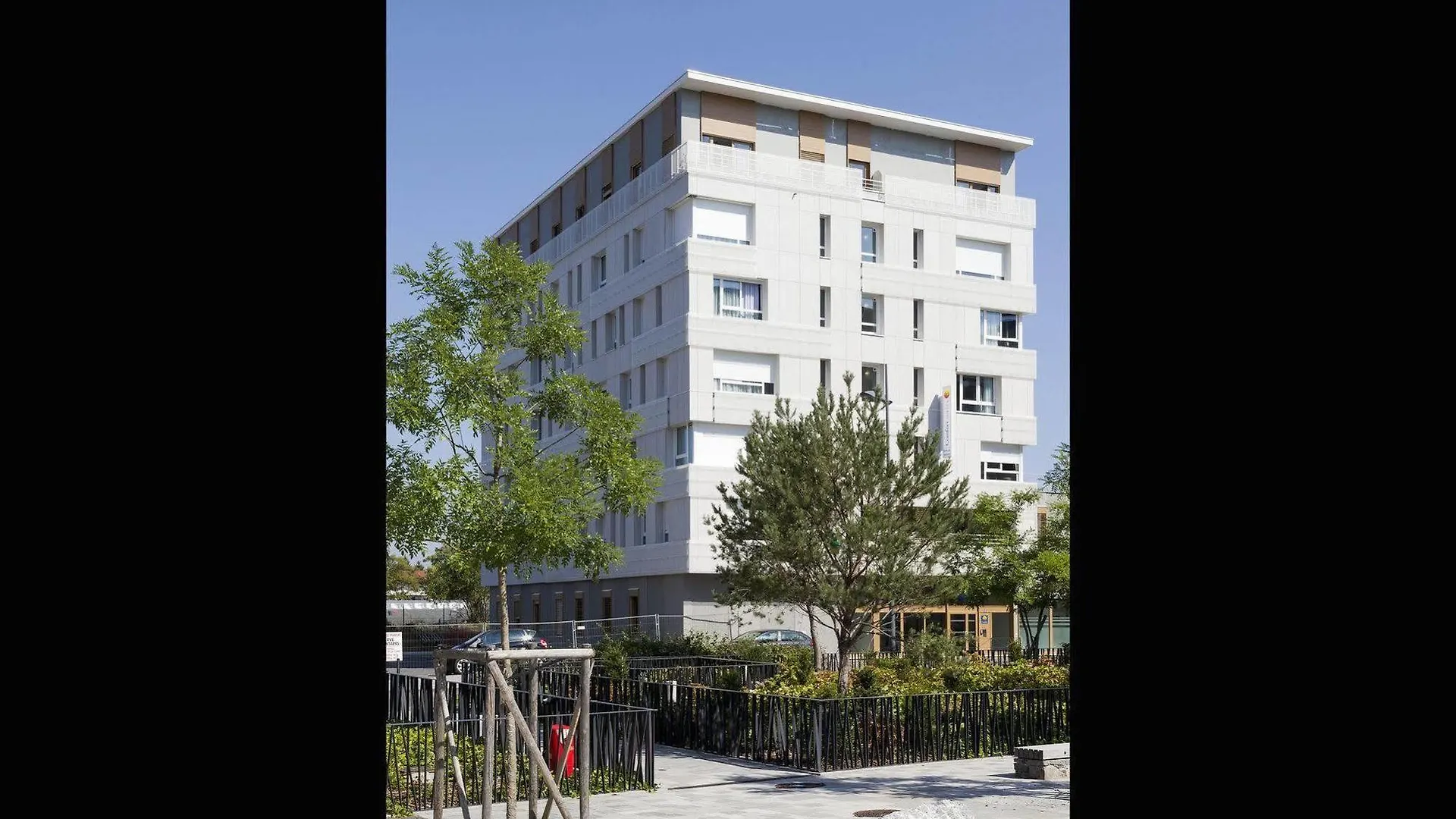*** Hotel Neho Suites Porte De Geneve - Gare Annemasse France